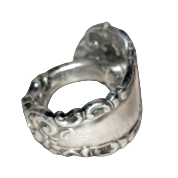 Beautiful Victorian Hand Forged Size 5 Spoon Ring - Picture 6 of 8